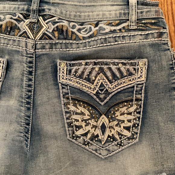 Telepatia Embroidered Rhinestone Bling Cutoff Jean Shorts - Picture 7 of 16